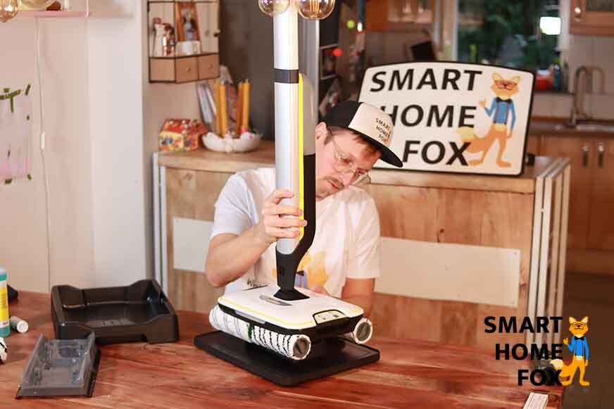 Man sieht den Kärcher FC7 bei uns im Test.